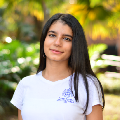 Ashley Natalia Ramírez, becaría de Enfermería. Ashley Natalia Ramírez, becaría de Enfermería.